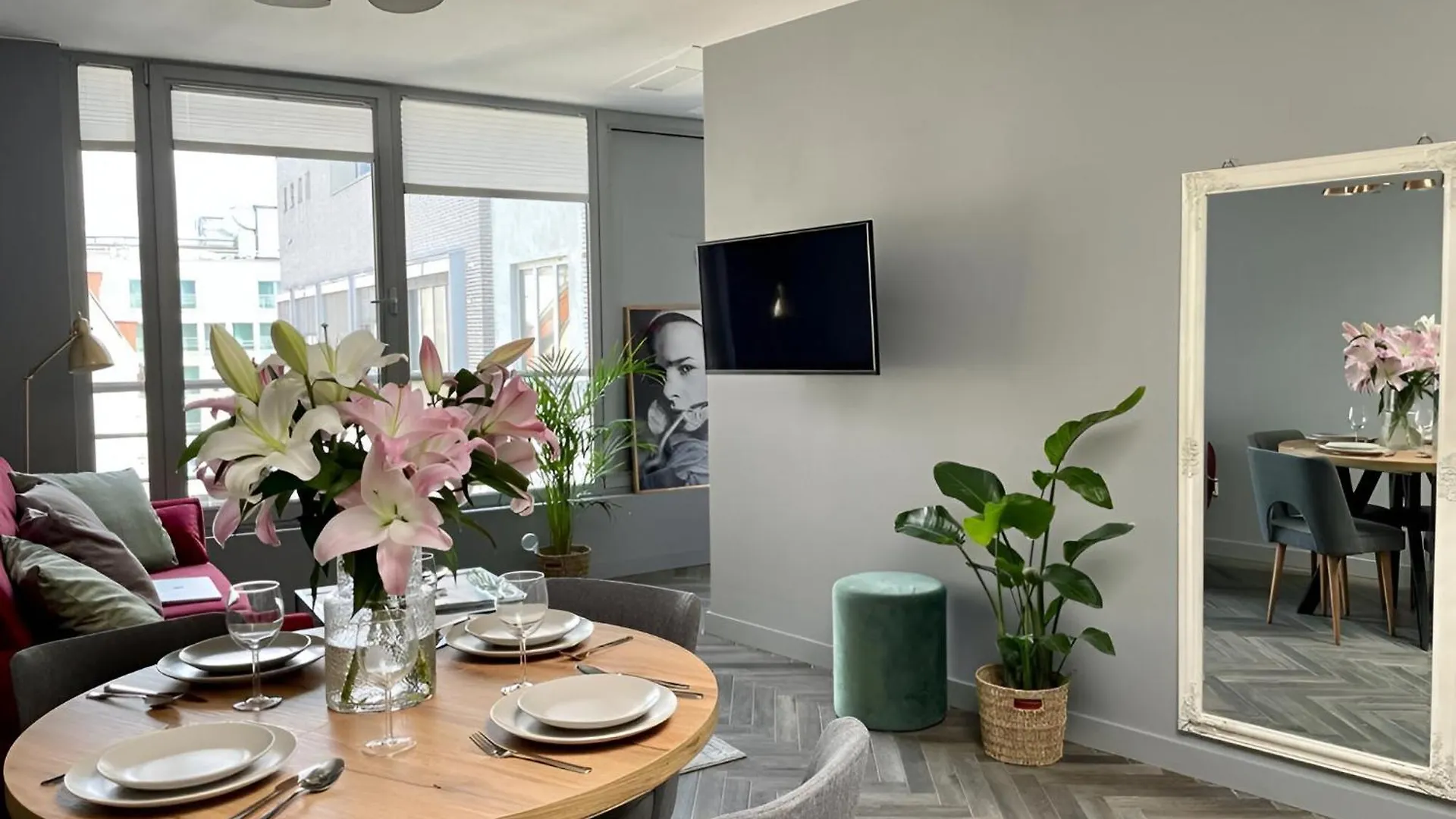 Oomph Wroclaw Deluxe Apt Ruska Poland