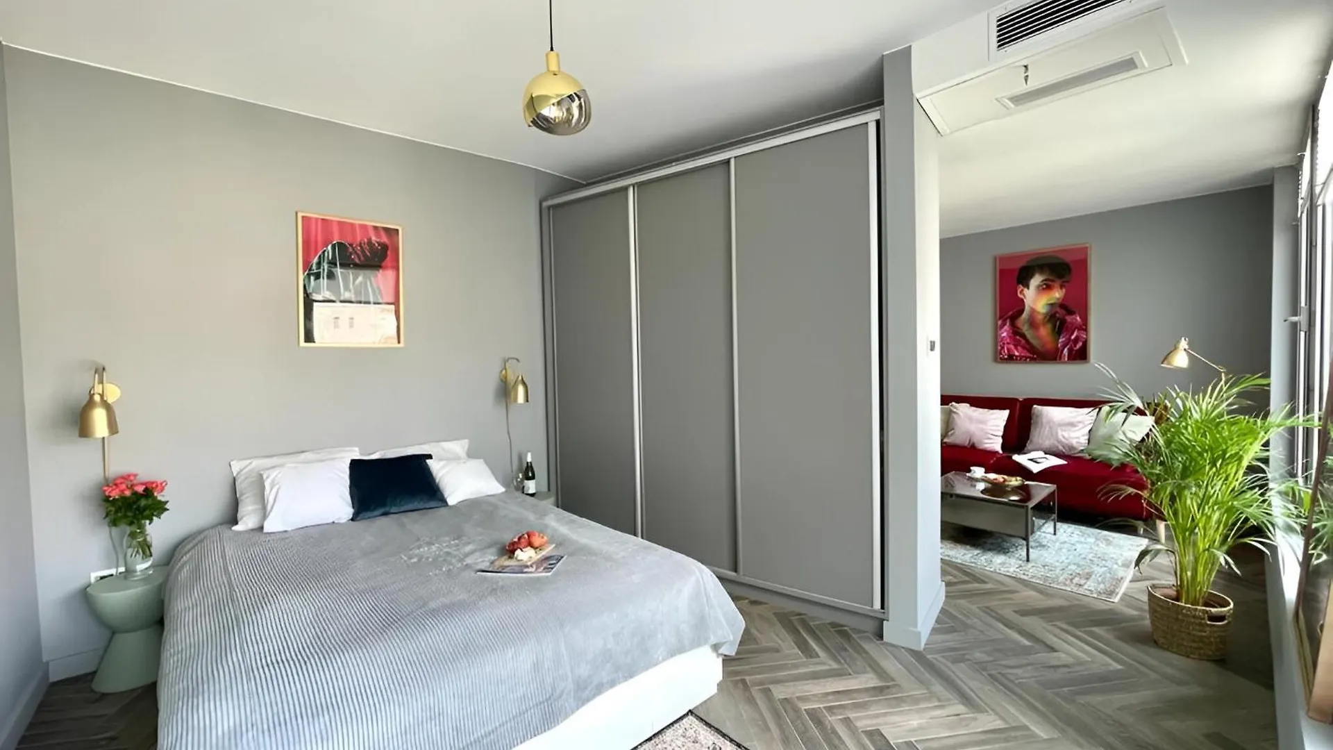 Oomph Wroclaw Deluxe Apt Ruska 0*,